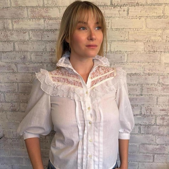 Vintage 1980s Gunne Sax Lace Blouse - Picture 2 of 8